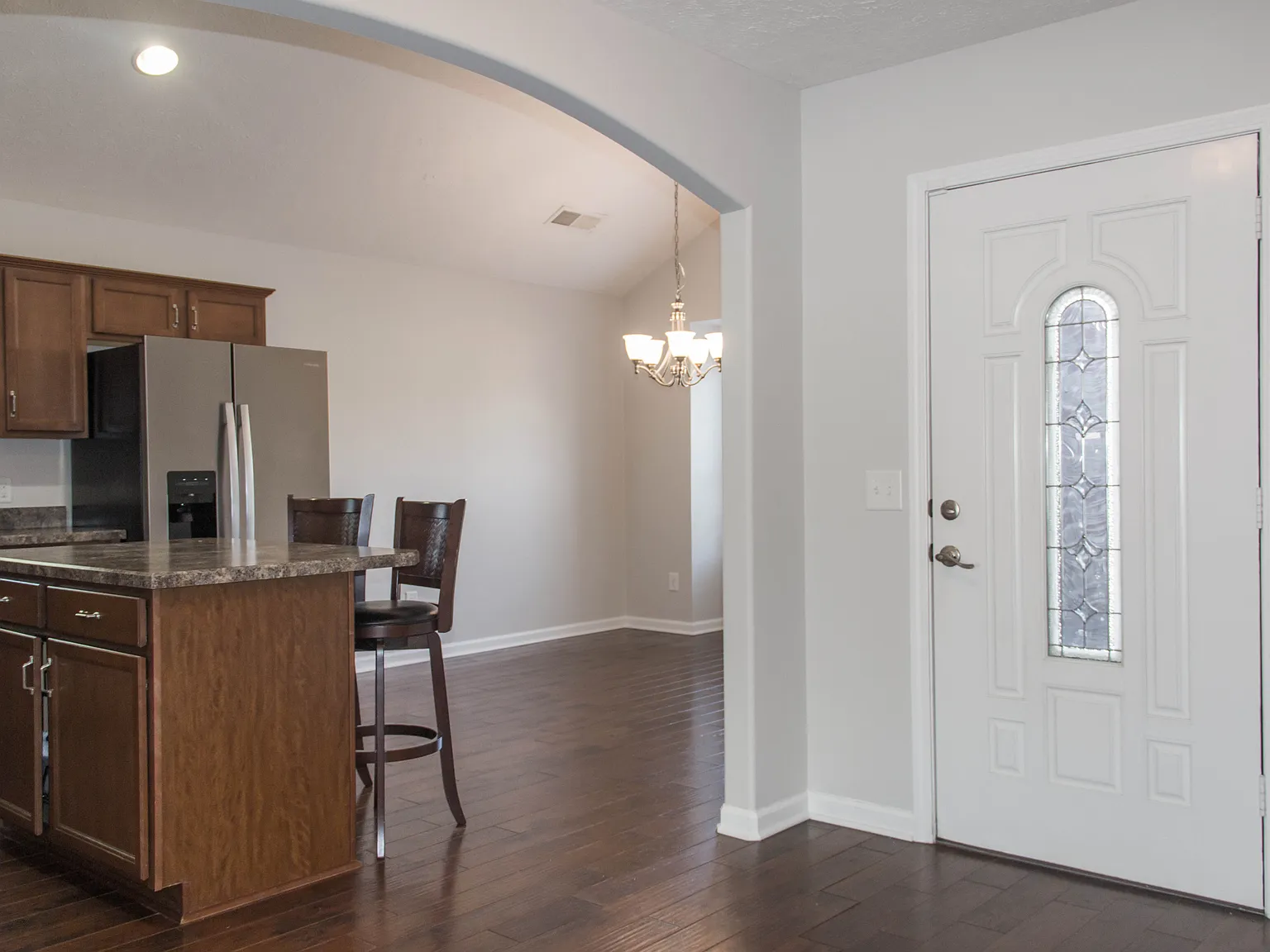 3 bed, 1784 sqft, $2,450 — Photo 3