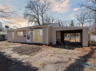 24 Derbyshire Rd, Toledo, OH 43615