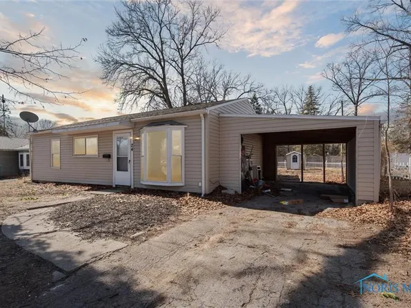 24 Derbyshire Rd, Toledo, OH 43615