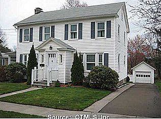 16 Meriden Ave, Meriden, CT 06451