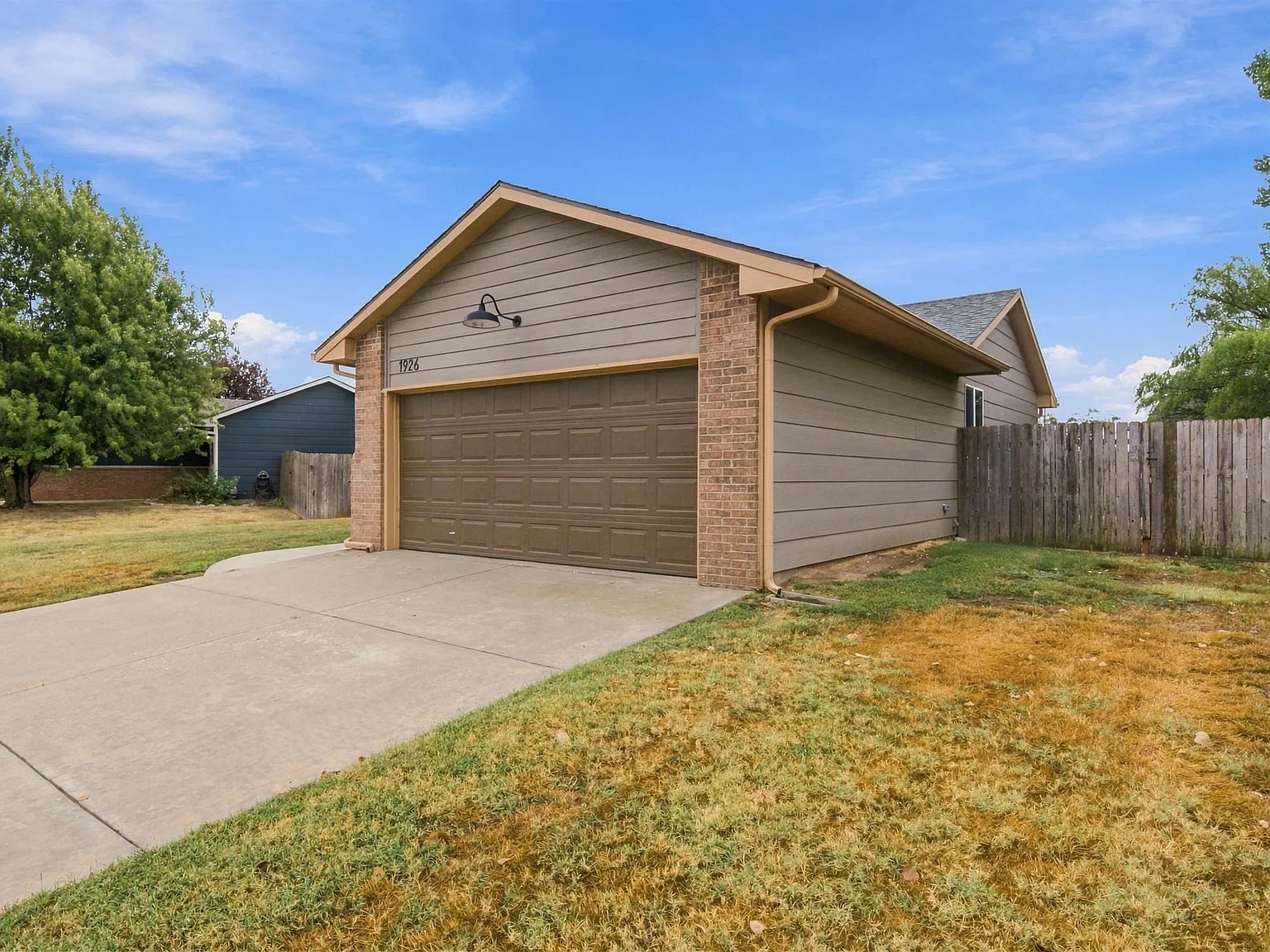 3 bed, 1744 sqft, $1,800 — Photo 3
