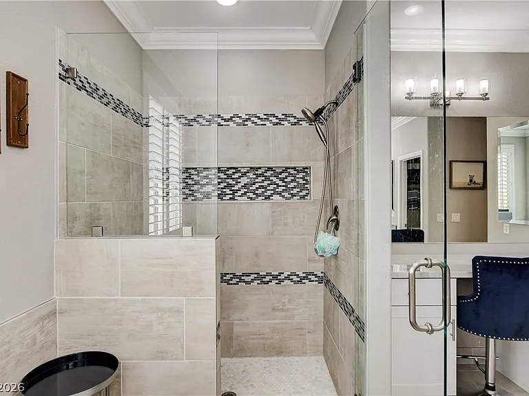 8086 Merlewood Ave — Photo 45