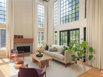 2625 Nichols Canyon Rd, Los Angeles, CA, 90046