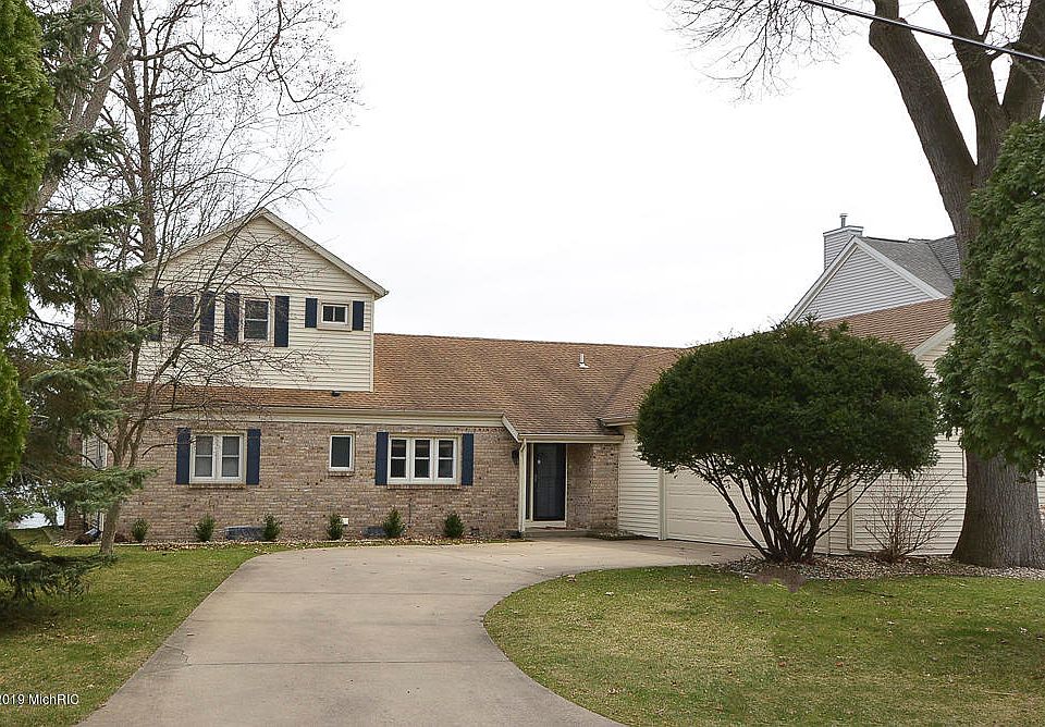 1st image of 2522 E Shore Dr