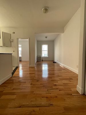 1st image of 4307 34th Ave APT 3R