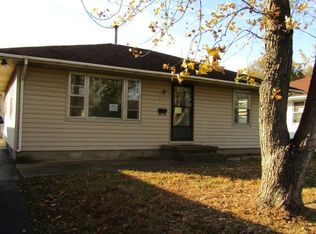 511 Smith Dr, Carmi, IL 62821