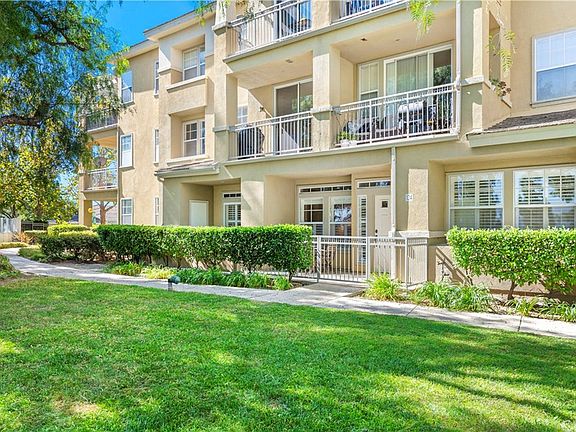 5th image of 4 Woodcrest Ln APT 124