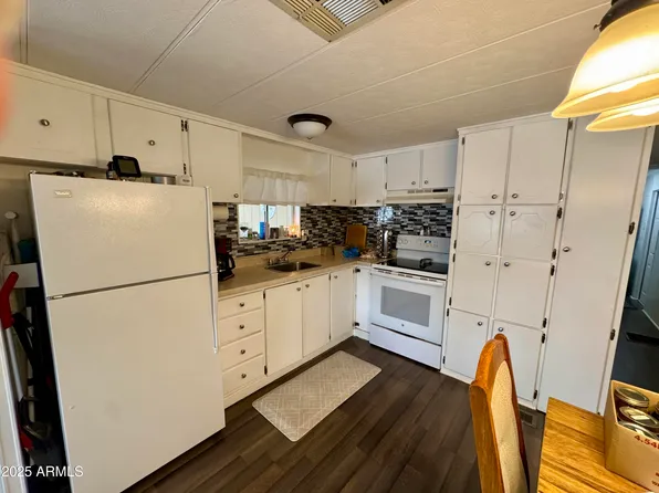 10220 E APACHE Trail #62, Apache Junction, AZ 85120