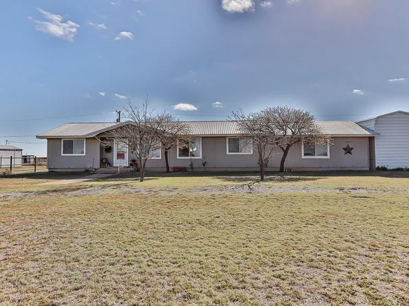 1203 S Auburn St, New Deal, TX 79350