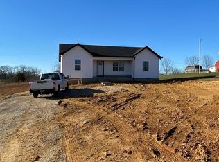 303 Bent Creek Dr, Smiths Grove, KY 42171