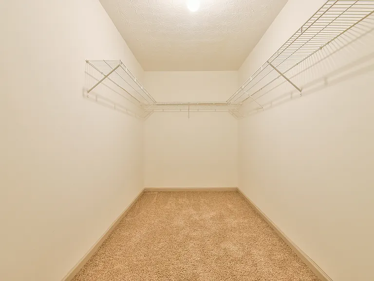 778 Roxholly Ln — Photo 31