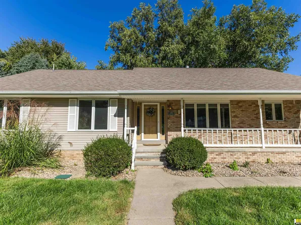 808 Arbor Dr, Nebraska City, NE 68410