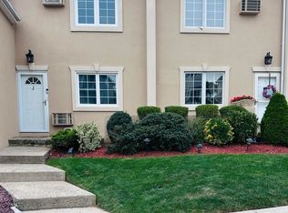 966 Clove Rd #J2, Staten Island, NY 10301