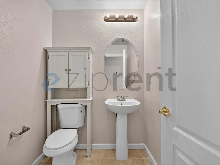 166 Barcelona Dr — Photo 11