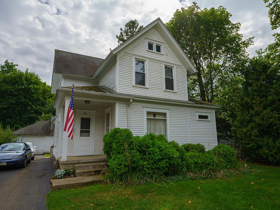 1st image of 713 W Green St