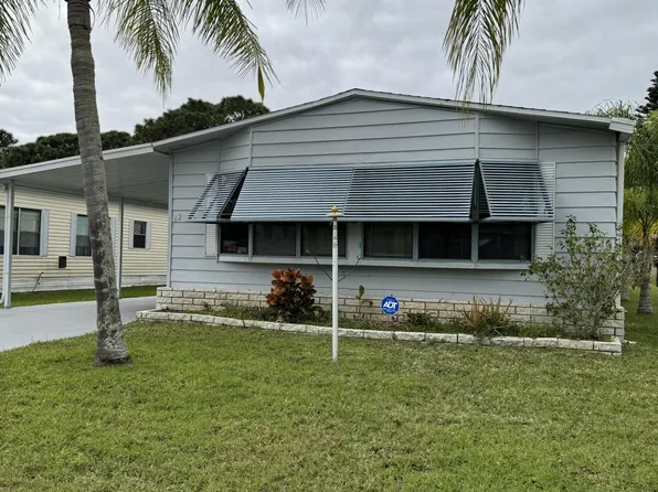 62 Flores Del Norte, Fort Pierce, FL 34951