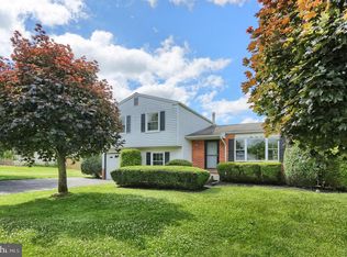 5045 Arney Rd, Harrisburg, PA 17111