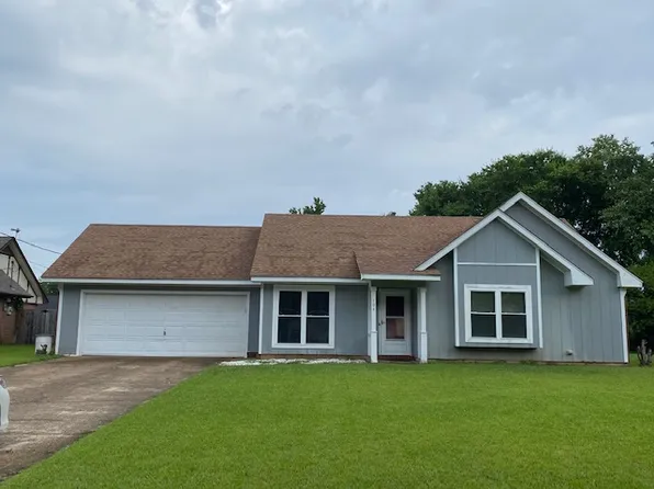 104 Shady Vale Ln, Columbus, MS 39705