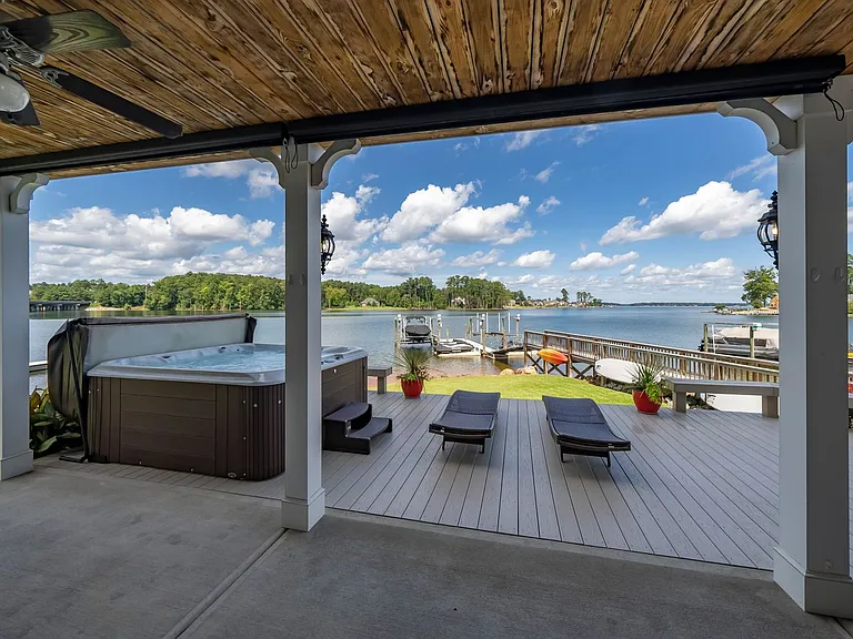 357 Cabana Way — Photo 5