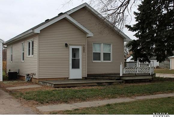1st image of 200 E 28th St