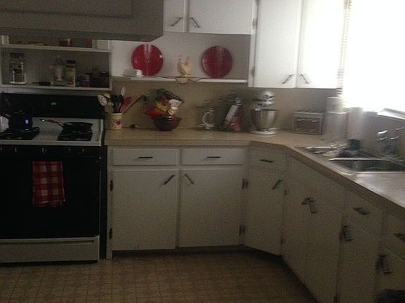 4th image of 113 Manson Dr