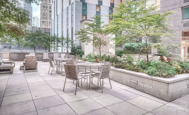 Rented by Realty Trends Corp | media 17