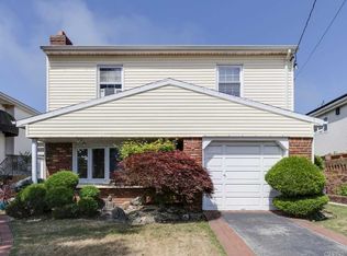 159-34 86th St, Howard Beach, NY 11414