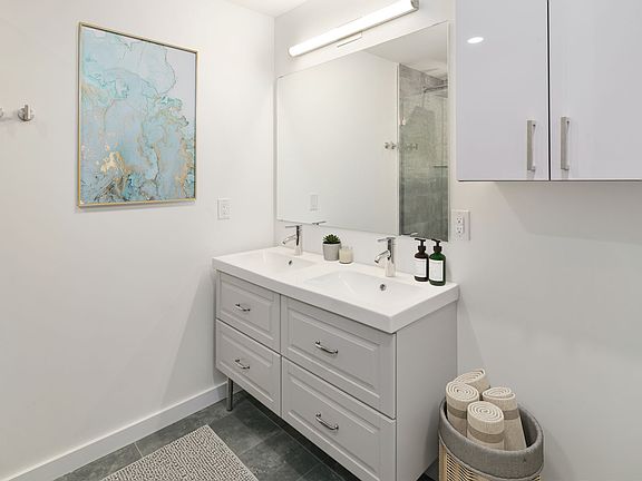 3rd image of 1925 S 6th St #3