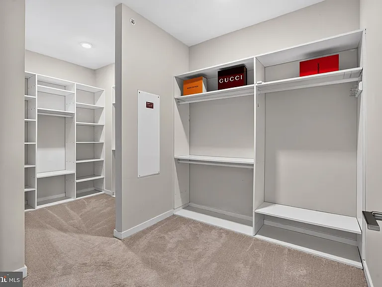 23685 Hopewell Manor Ter — Photo 27