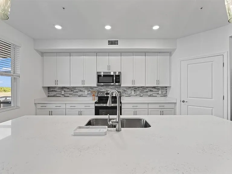 17585 Boracay Ct #2-102 — Photo 10