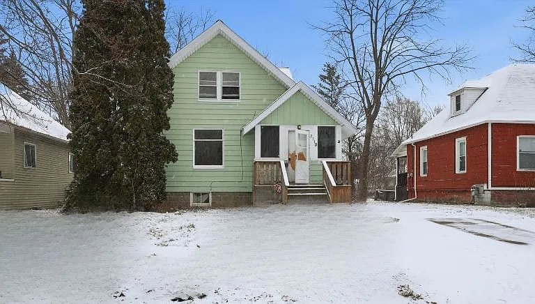 2310 Jerome St — Photo 1