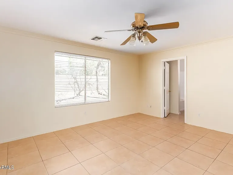 641 S 153rd Ln — Photo 13
