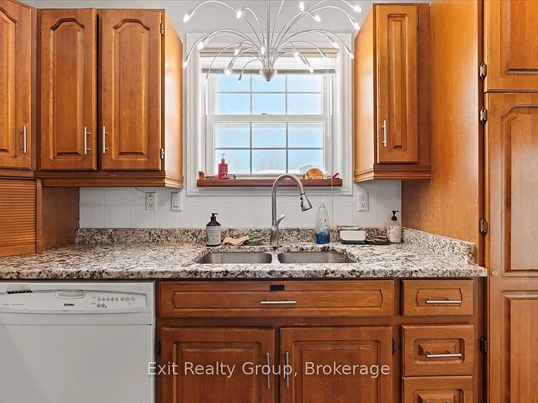 22 Willow Point Rd — Photo 10