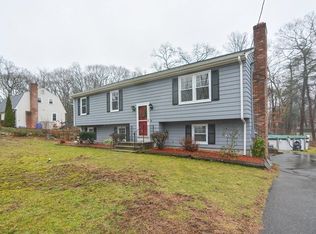 32 Chapel Hill Dr, Attleboro, MA 02703