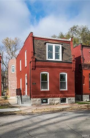 1st image of 3169 Iowa Ave