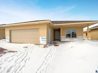 6309 S Canyon Spring Ave, Sioux Falls, SD 57108