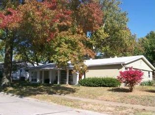 5057 Kempf Dr, Saint Louis, MO