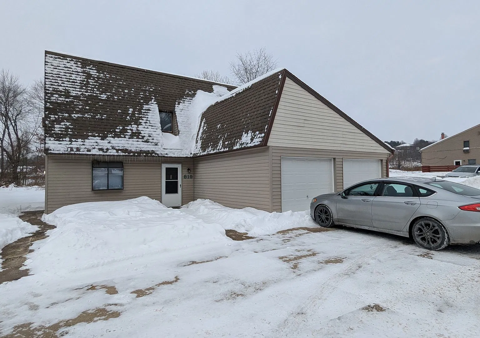 MN Cedar Village (819) — Photo 2