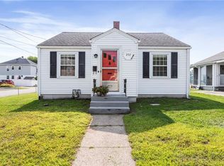 253 Baxter St, Pawtucket, RI 02861