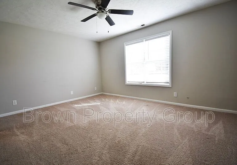 411 Northwoods Dr — Photo 14