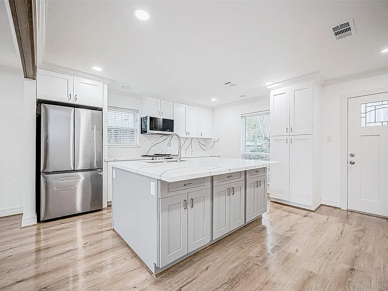 1739 Nocturne Ln — Photo 1
