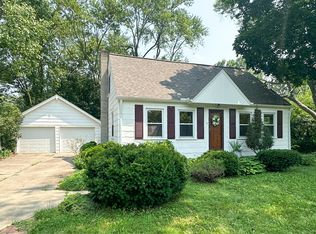 520 Center Dr, Ann Arbor, MI 48103