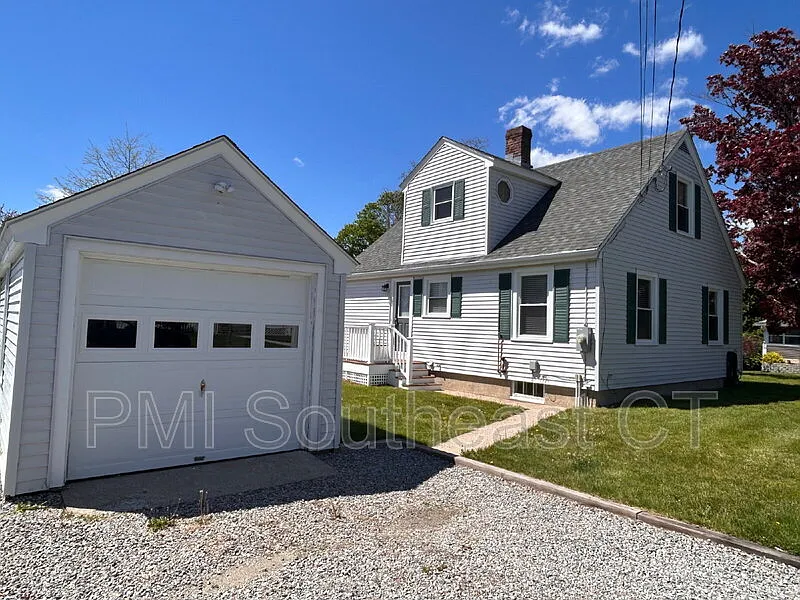 Building Photo - 27 3rd Ave