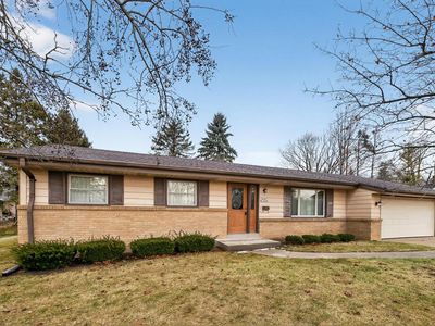 N90W18248 Lambs LANE, Menomonee Falls, WI, 53051