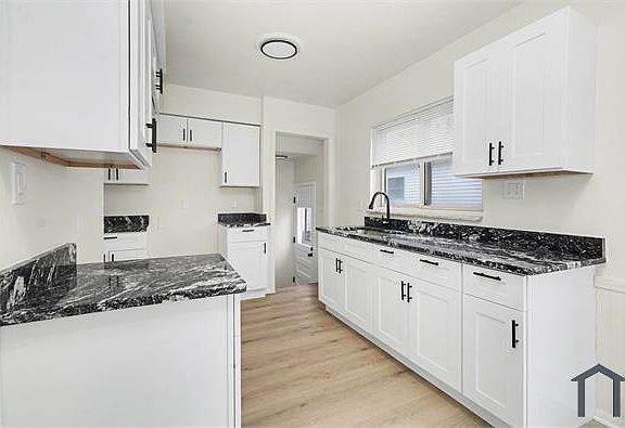 5th image of 20917 Outer Dr