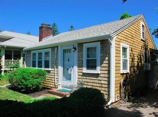 12 Linden St, Hyannis, MA 02601