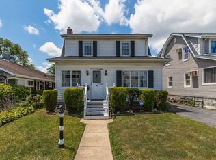 2146 Grove St, Baldwin, NY 11510