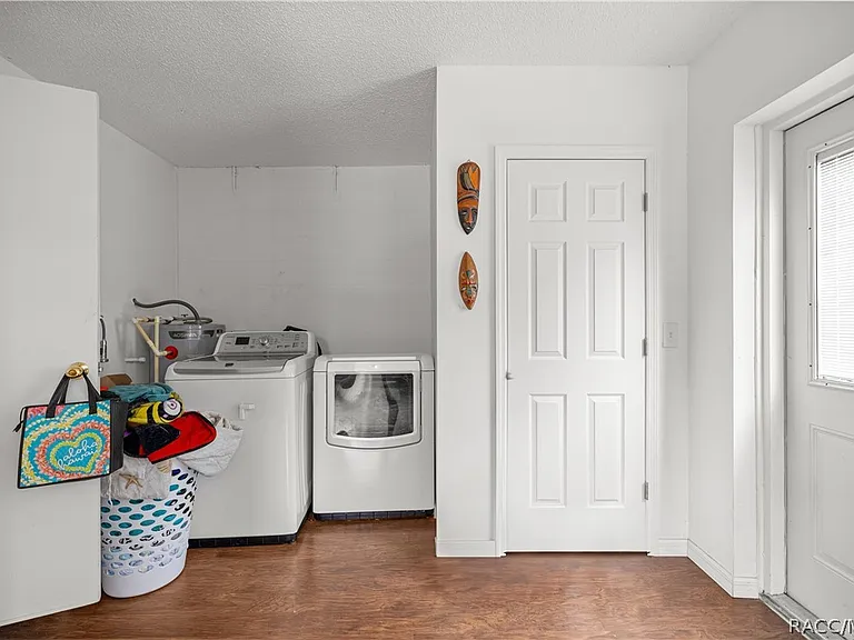 7930 E Derby Oaks Dr — Photo 17