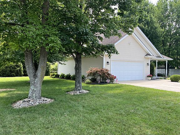 3rd image of 267 Hannah Ave