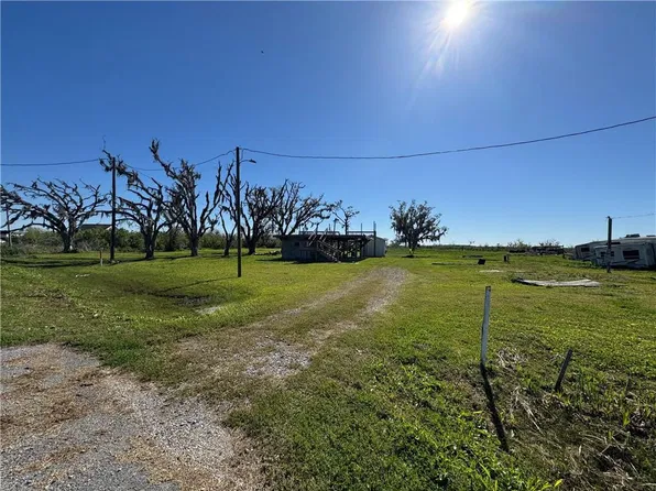 1531 Bayou Dularge Rd, Theriot, LA 70397